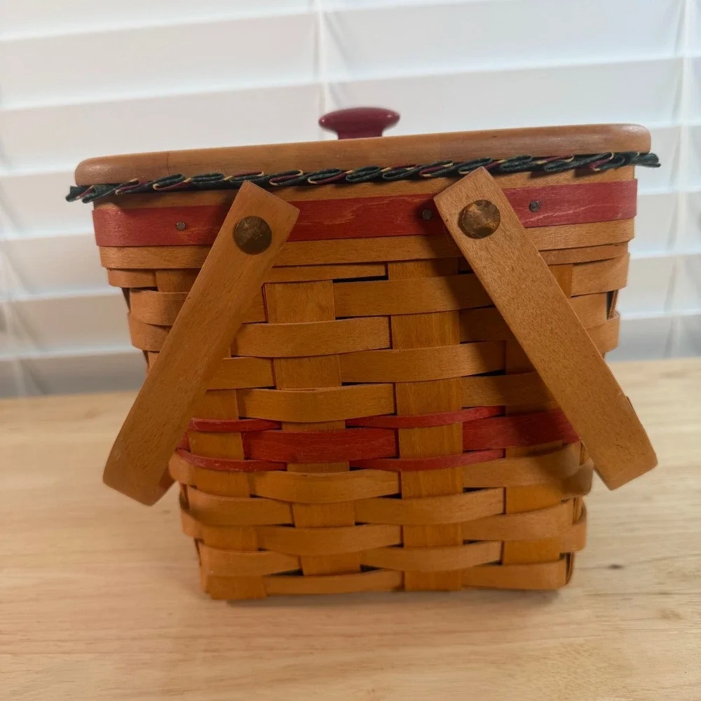 VTG Longaberger Woodcrafts Christmas Collection 1995 Edition Cranberry Basket